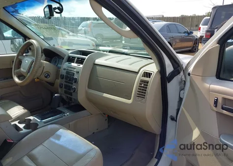 2011 Ford Escape Xlt from USA, damaged, VIN 1FMCU0D75BKA72761